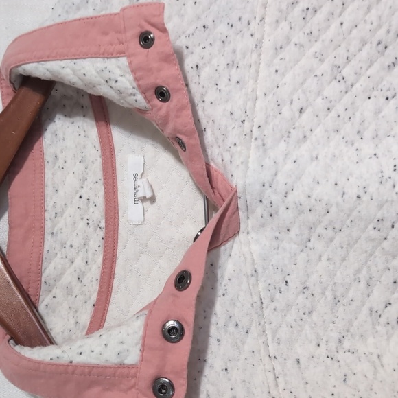 Maurices Light Grey Coral Quilted Quarter Button Pullover Sweatshirt Size Small - Picture 3 of 5